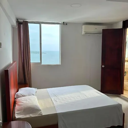 Comfortable With Spectacular Ocean Views